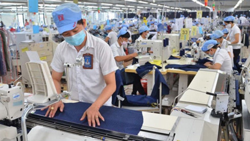 Vietnam buckles down to build its local clothing industry