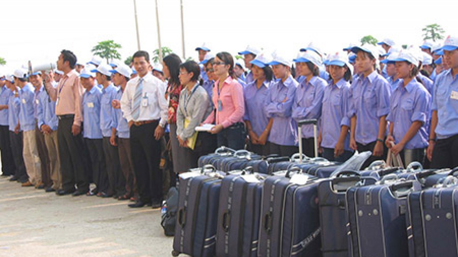 108 Vietnamese caught entering China illegally for factory jobs