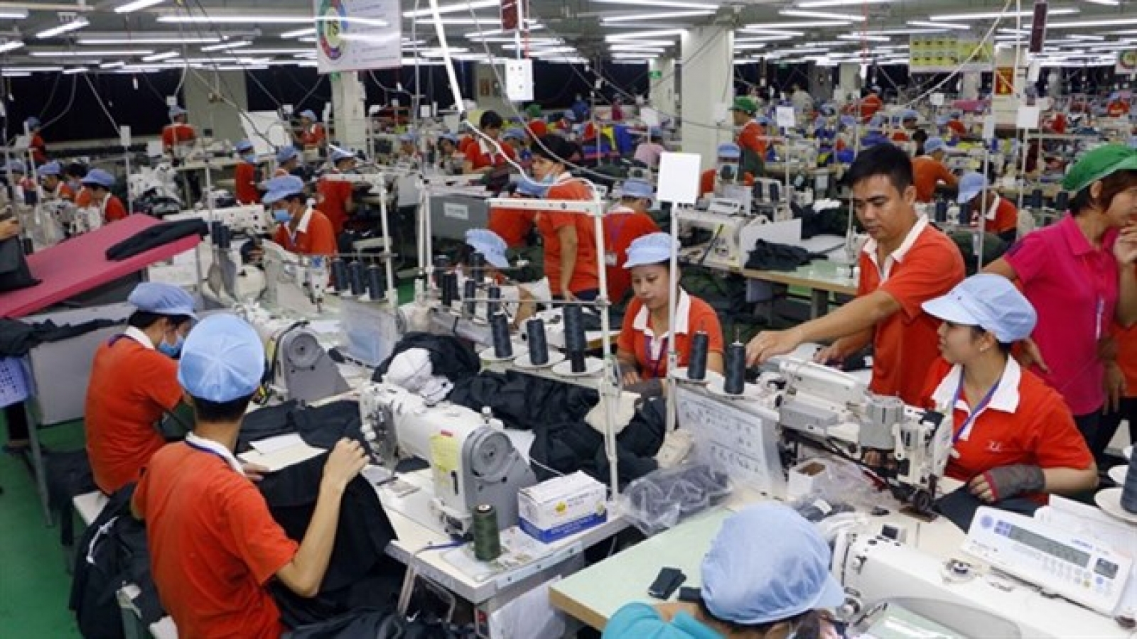 Firms grapple with year-end labour crunch