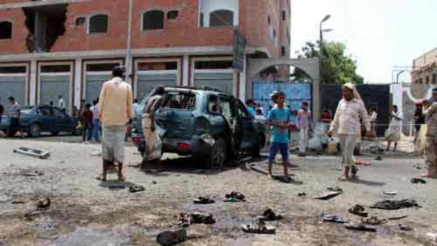 Islamic State suicide bombing kills 40 army recruits in Yemen's Aden