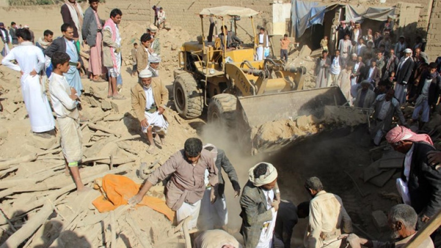Saudi-led coalition air strike kills at least 19 in Yemen: residents