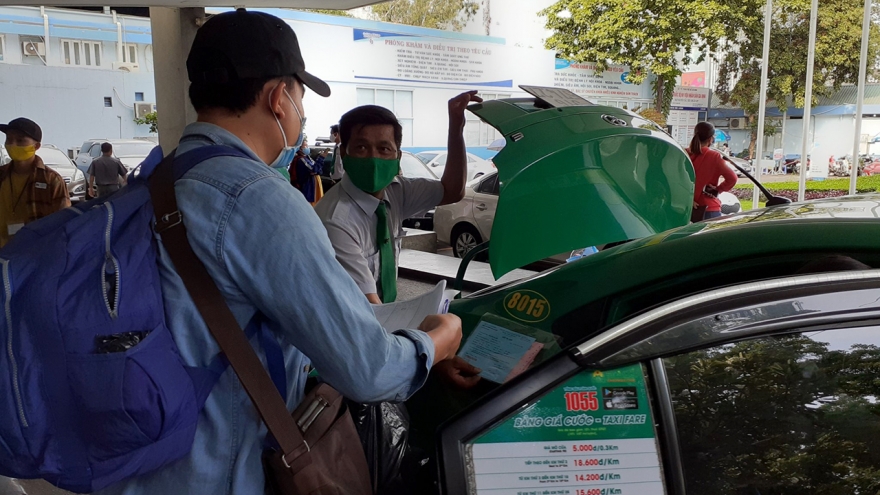 Những chuyến xe taxi 0 đồng mang niềm vui đến cho người bệnh