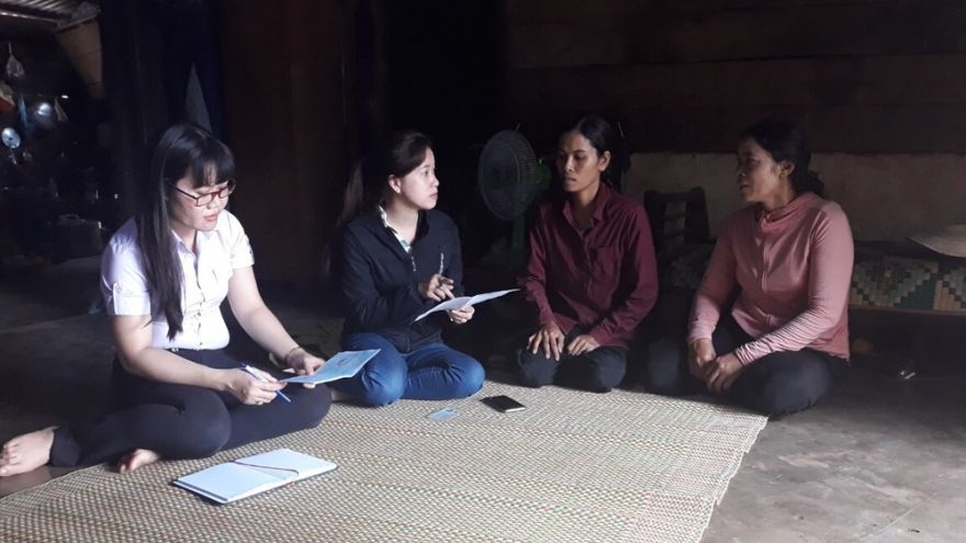 Thôn xóm biết rõ nhất ai không được hưởng trợ cấp do Covid-19