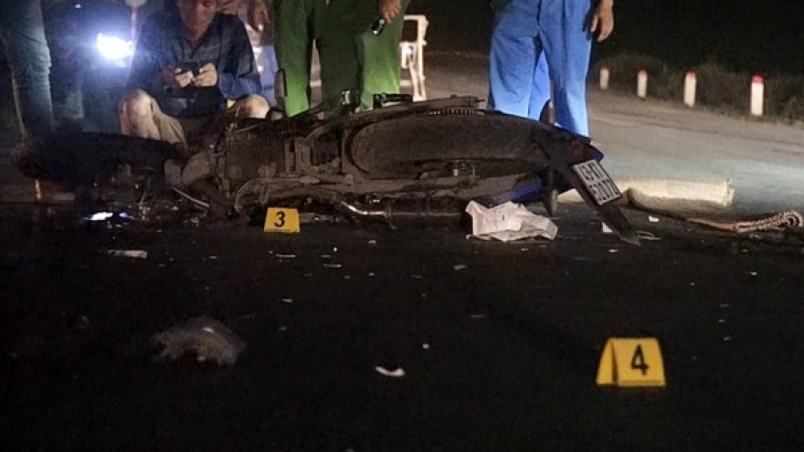 Ô tô va chạm với xe máy khiến 1 thợ cơ khí tử vong