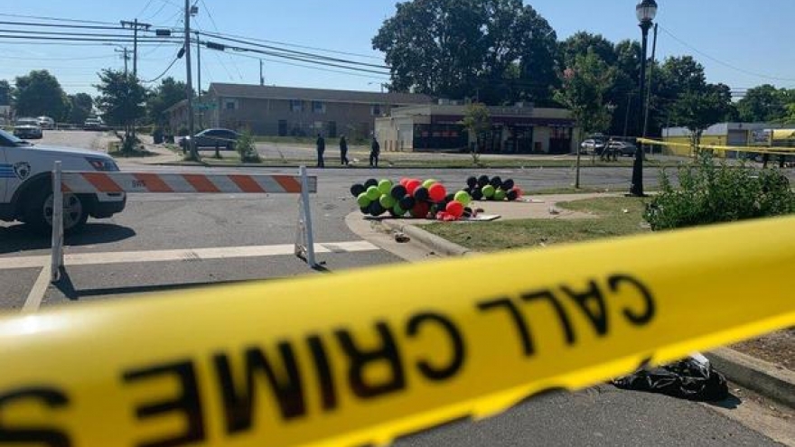 Xả súng tại Mỹ khiến 3 người chết, 11 người bị thương