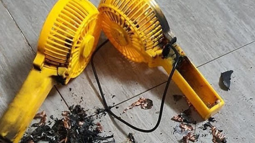 Nguy cơ cháy nổ từ quạt cầm tay giá rẻ