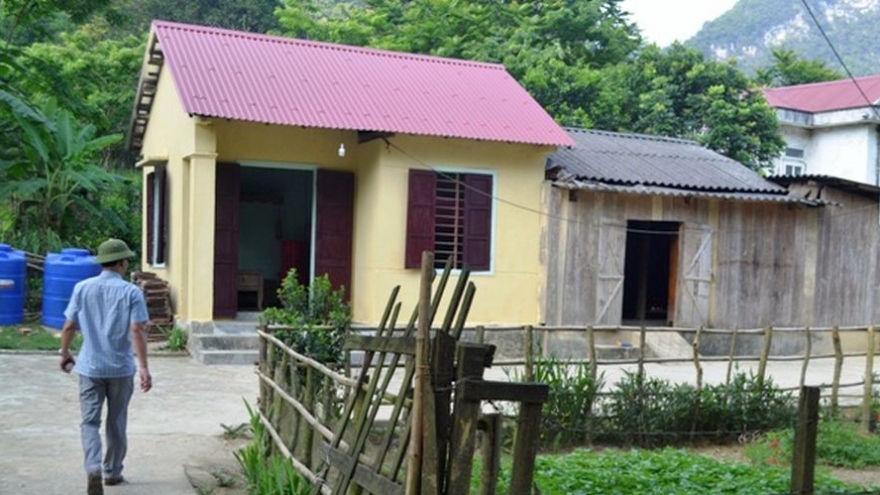 Quảng Bình sửa chữa nhà ở cho các hộ nghèo đồng bào Rục