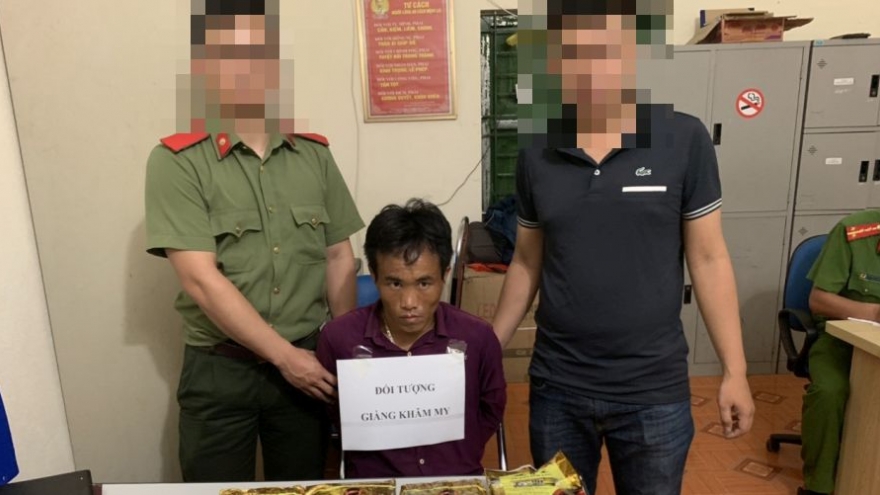 Nhận 1 triệu đồng để vận chuyển thuê 4kg ma túy đá