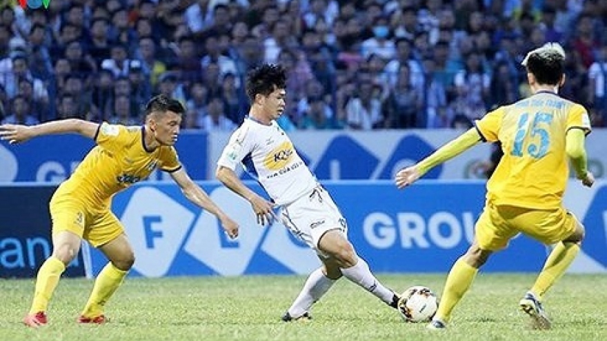 Ngày này năm xưa: Công Phượng cán mốc 10 bàn thắng ở V-League