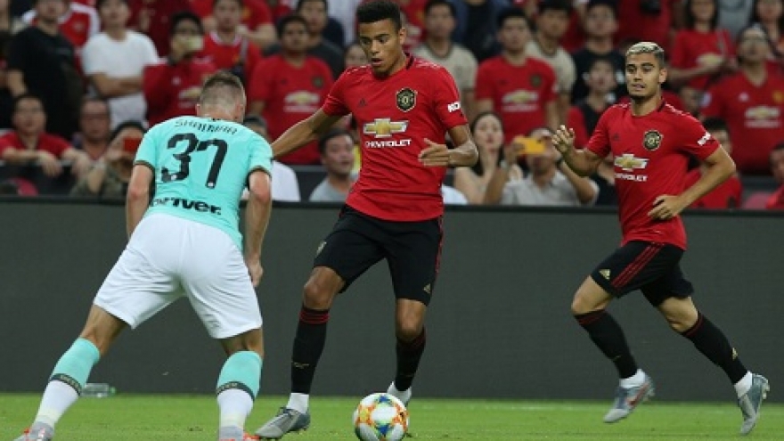 Giải đấu bóng đá lớn đầu tiên bị hủy vì Covid-19