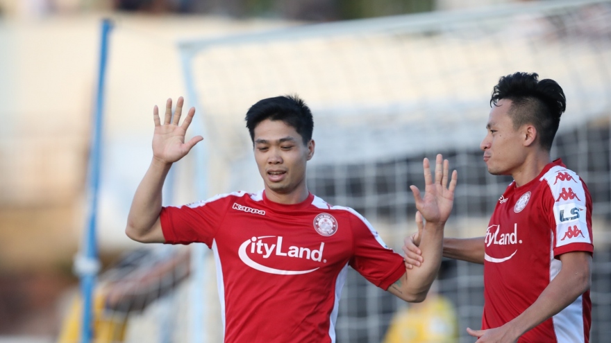 Vòng 6 V-League: Công Phượng đưa CLBTPHCM lên ngôi đầu bảng