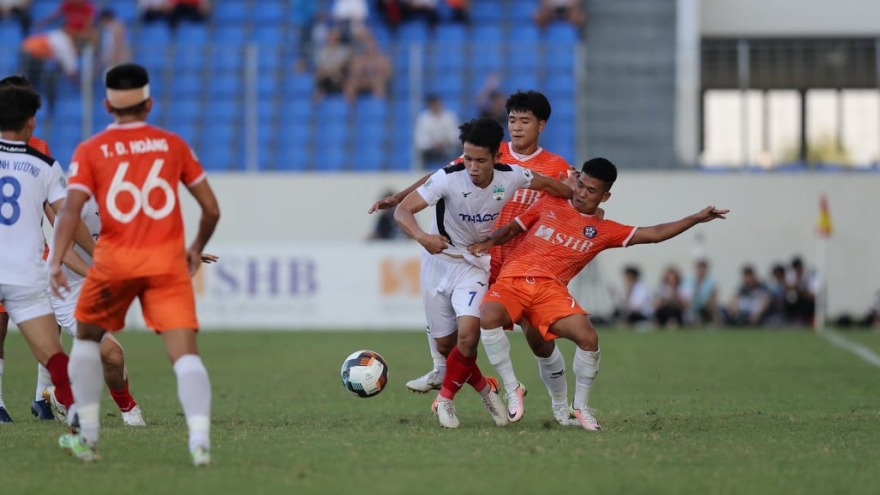 Xuân Trường trở lại, cầu thủ HAGL đạt cột mốc đáng nhớ ở V-League