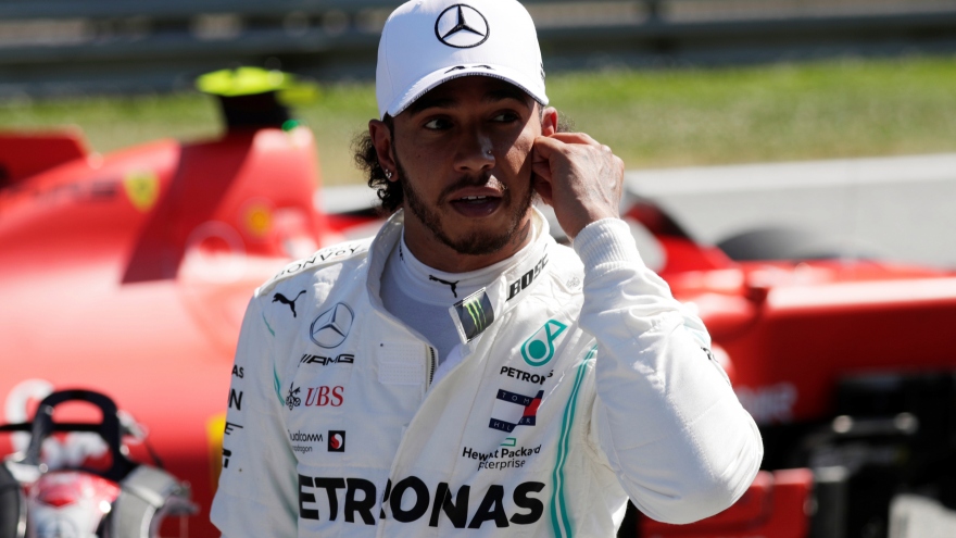 Mercedes không đáp ứng nổi lương vì Covid-19, Lewis Hamilton có thể ra đi