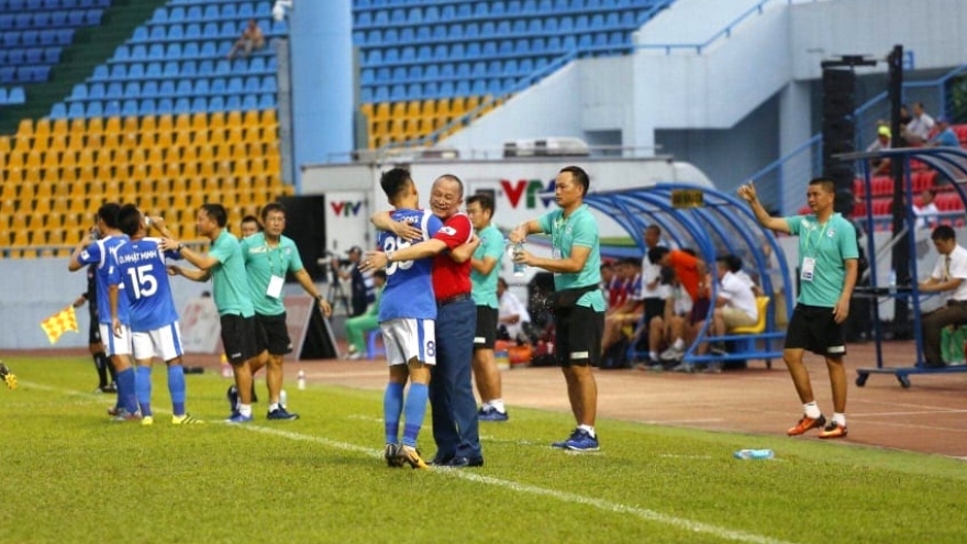 Sao trẻ U22 Việt Nam ghi siêu phẩm, Than Quảng Ninh thắng kịch tính Nam Định