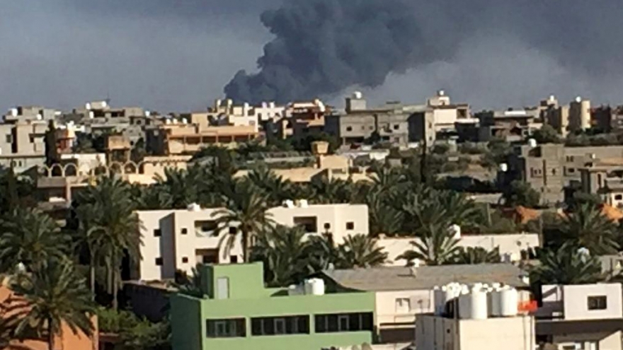 Sử dụng vũ lực thất bại, các bên Libya chấp nhận đàm phán
