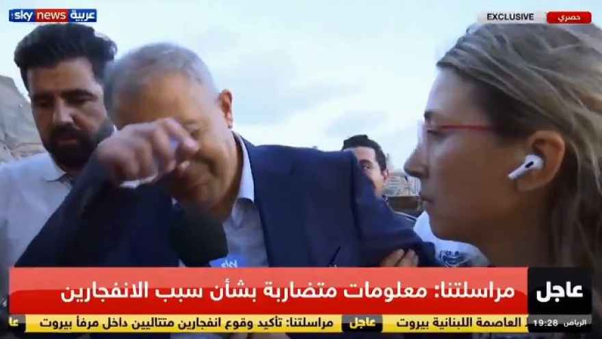 Video: Thống đốc Beirut bật khóc khi nói về vụ nổ kinh hoàng ngày 4/8