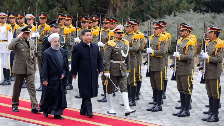 Mỹ từng bước đẩy Iran vào “vòng tay” Trung Quốc như thế nào?