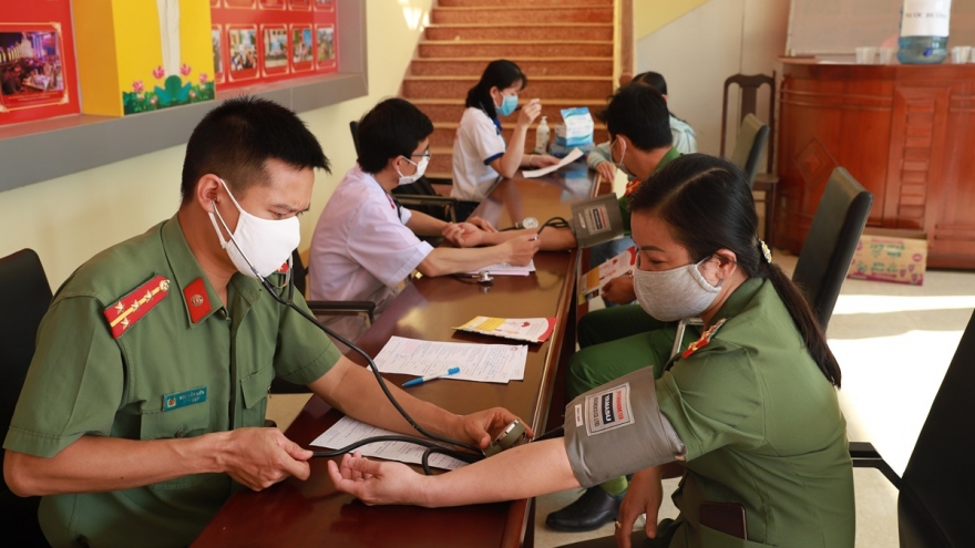 Giọt máu nghĩa tình giữa mùa dịch Covid-19