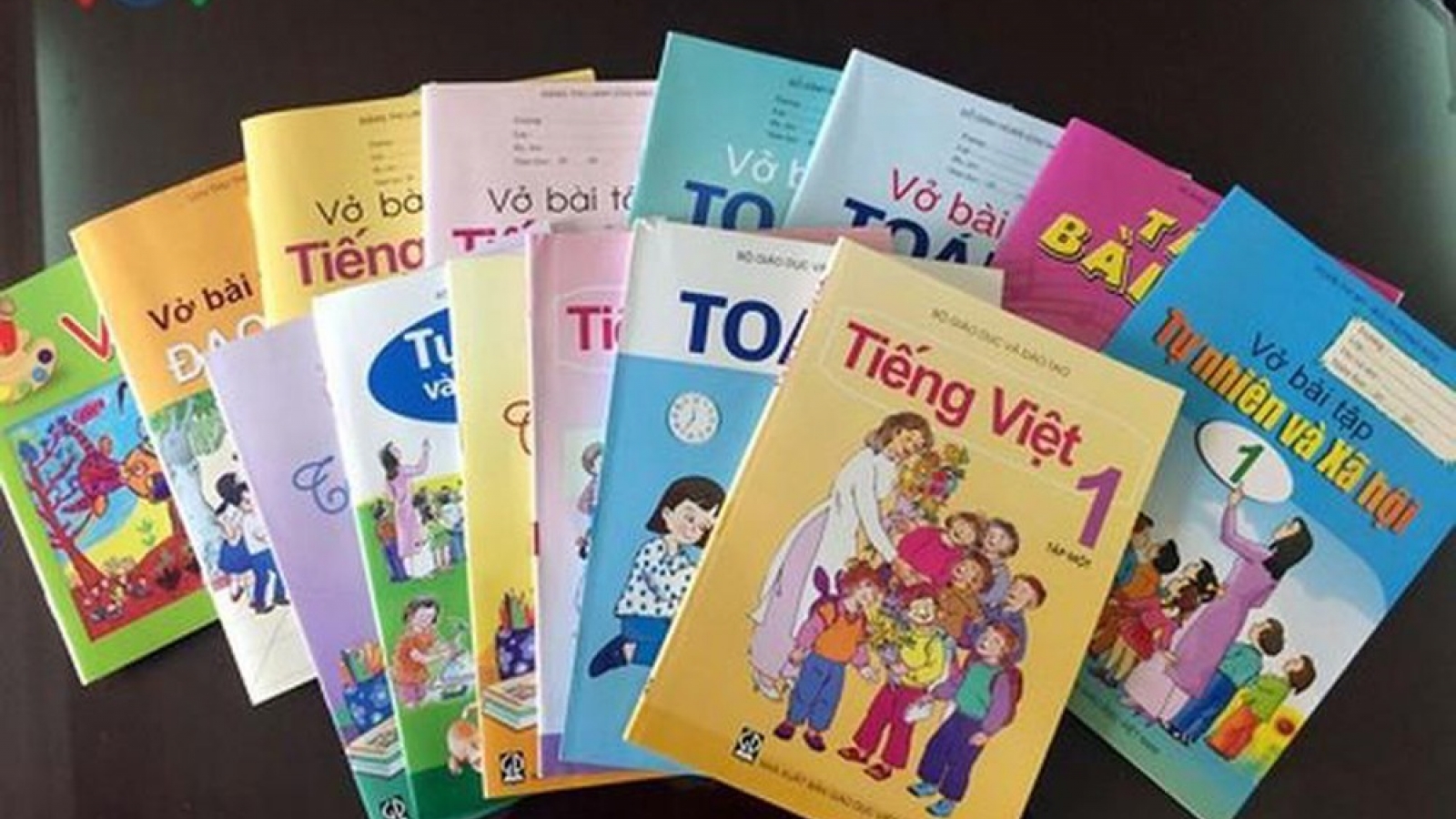 Gấp rút hoàn thành lựa chọn Sách giáo khoa lớp 1 mới
