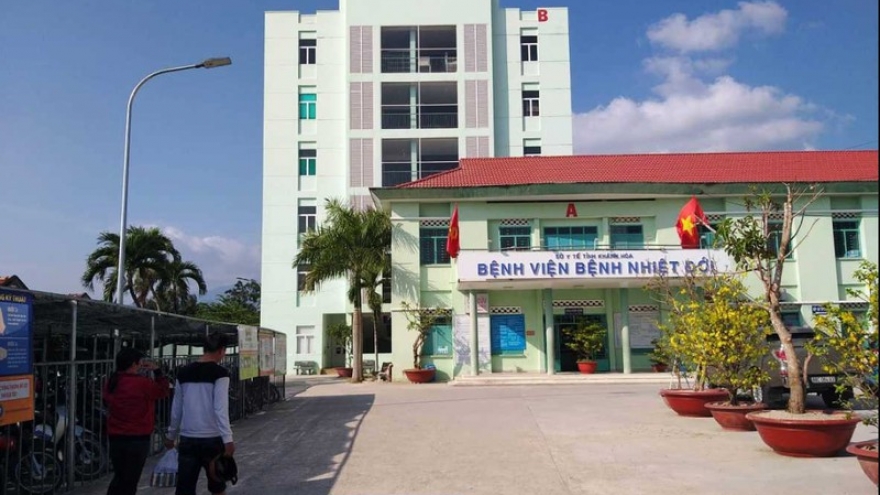 Sốt xuất huyết tăng đột biến, song người dân Khánh Hòa ngại đi viện