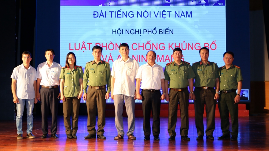 VOV phổ biến Luật phòng chống khủng bố và Luật An ninh mạng