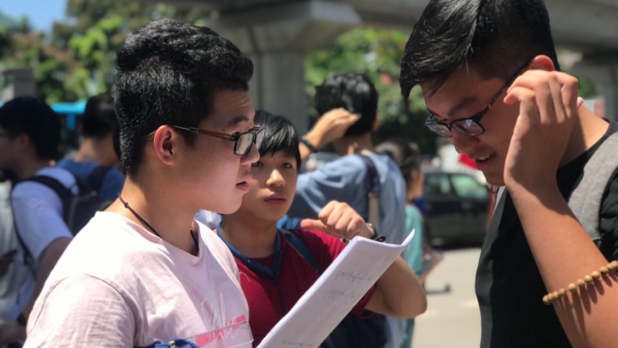 Thí sinh “than” đề thi Sinh học chuyên lớp 10 KHTN dài
