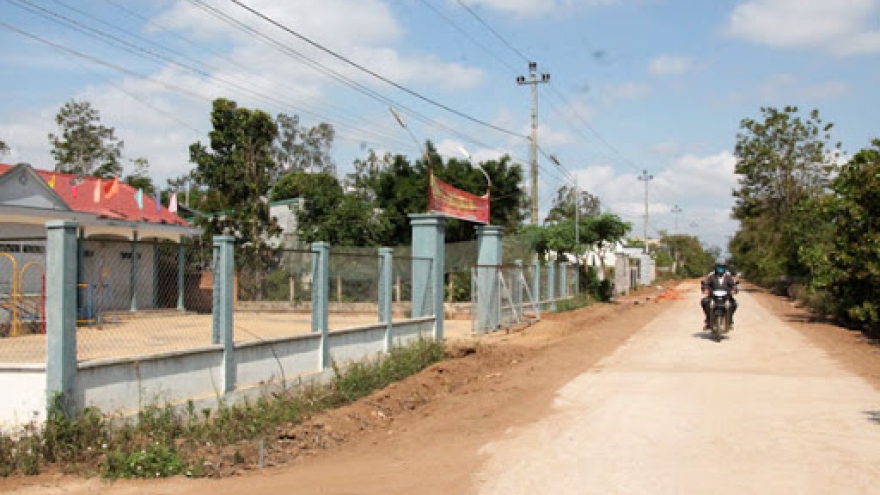 Người dân nghèo hiến 26.000 m2 đất làm đường nông thôn mới