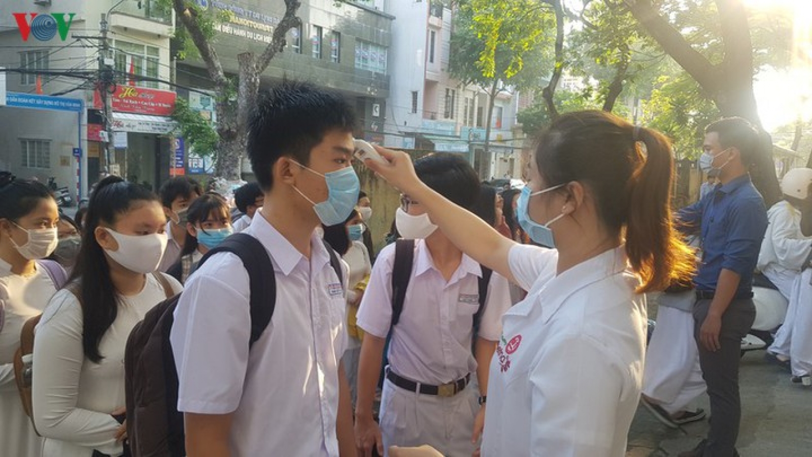 Bộ Y tế cùng Bộ GD-ĐT phối hợp đảm bảo kỳ thi tốt nghiệp THPT