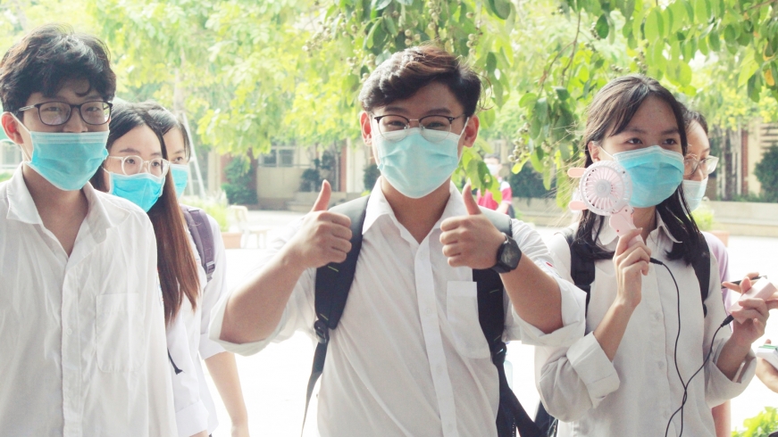 Mỗi bài thi tốt nghiệp THPT phải do 2 giám khảo độc lập chấm
