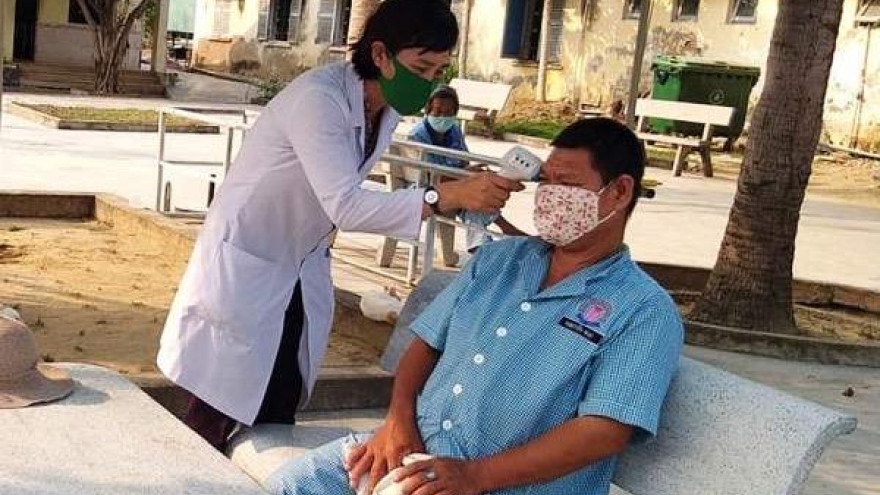 Khánh Hoà chăm sóc người lang thang tránh nguy cơ lây lan dịch bệnh