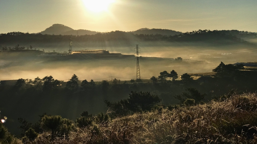 Thức dậy cùng mặt trời nơi Thành phố mù sương