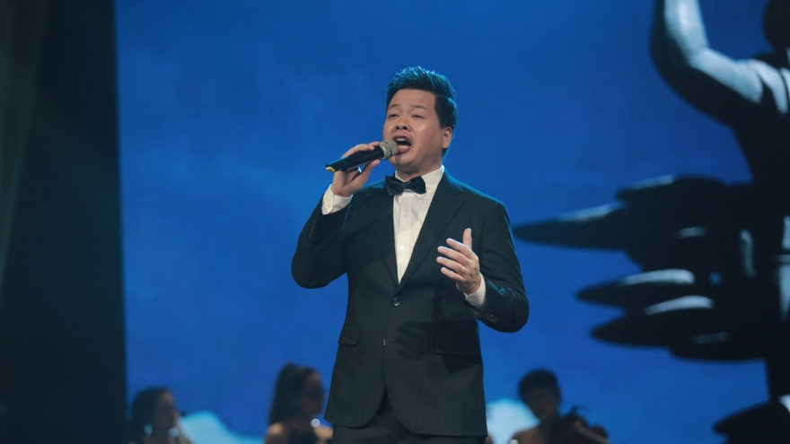 Đăng Dương thỏa ước nguyện “song ca” cùng cố NSND Trần Khánh