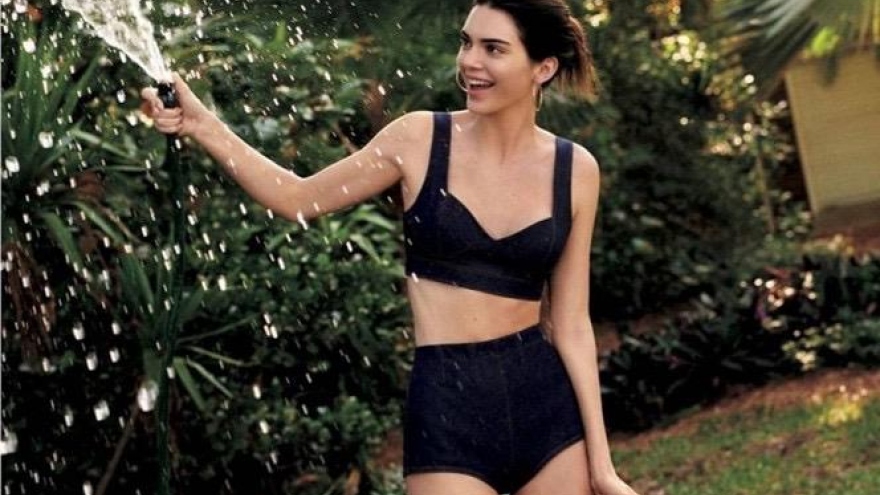 Kendall Jenner quyến rũ đầy mê hoặc trong bộ ảnh trên tạp chí Vogue