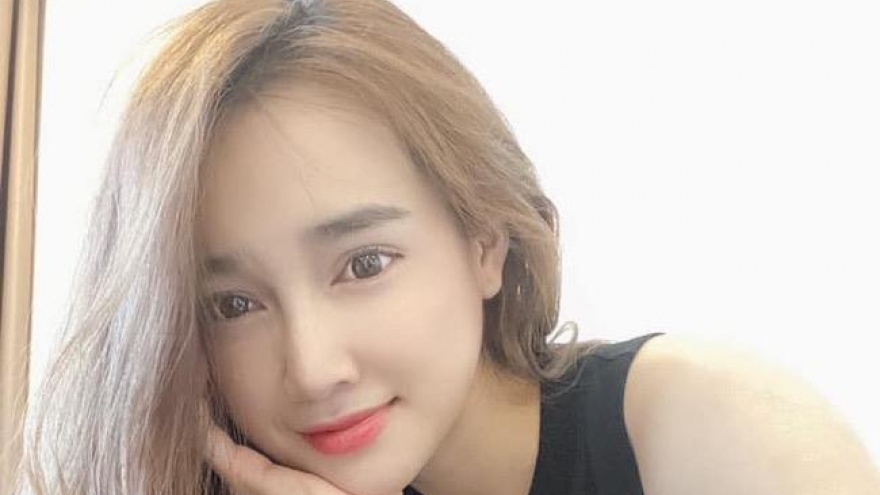 Chuyện showbiz: Nhã Phương chế thơ “thả thính” ông xã Trường Giang