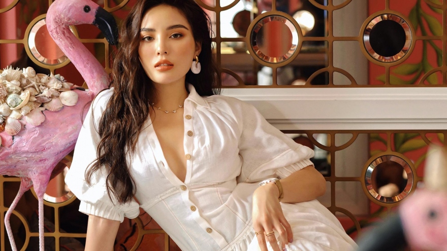 Hoa hậu Kỳ Duyên “thiêu đốt” ngày hè với váy áo gợi cảm