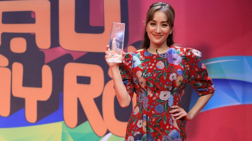 Giấu Phan Hiển tham gia “Ơn giời”, Khánh Thi xuất sắc đoạt cúp