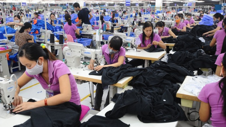 Thiếu đơn hàng, xuất khẩu dệt may tiếp tục giảm mạnh sau đại dịch Covid-19
