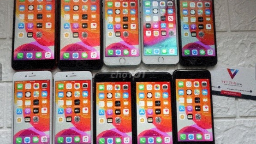 “Sốc” với iPhone 7 Plus, iPhone X giá từ 1,5 – 3 triệu đồng