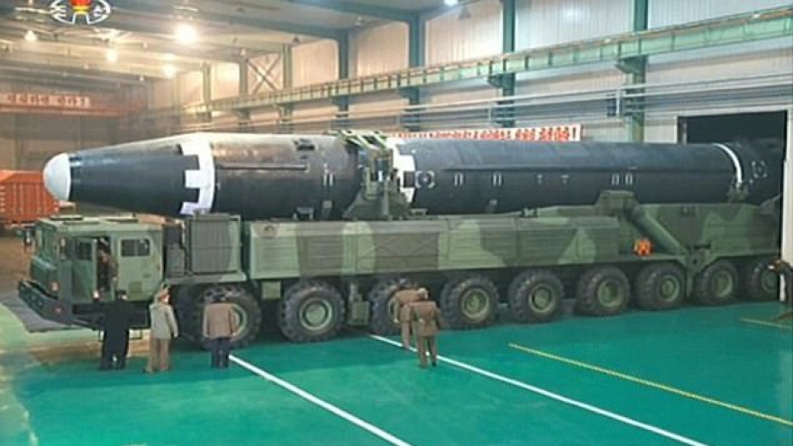 Mỹ trừng phạt 33 người liên quan tới chương trình tên lửa và hạt nhân