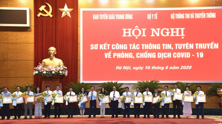 Thủ tướng: Báo chí cần tiếp tục phát huy tinh thần “phò chính, diệt tà“