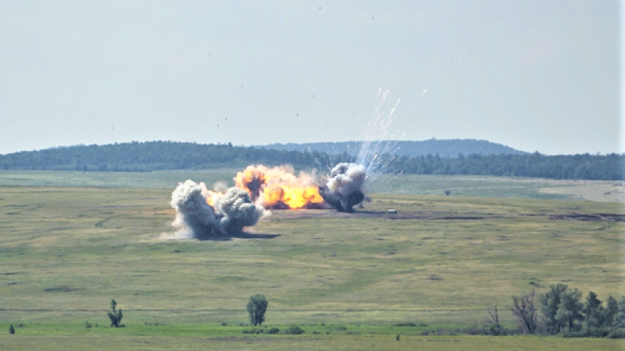 6S20 Mix - Vũ khí 2 trong 1 của tương lai