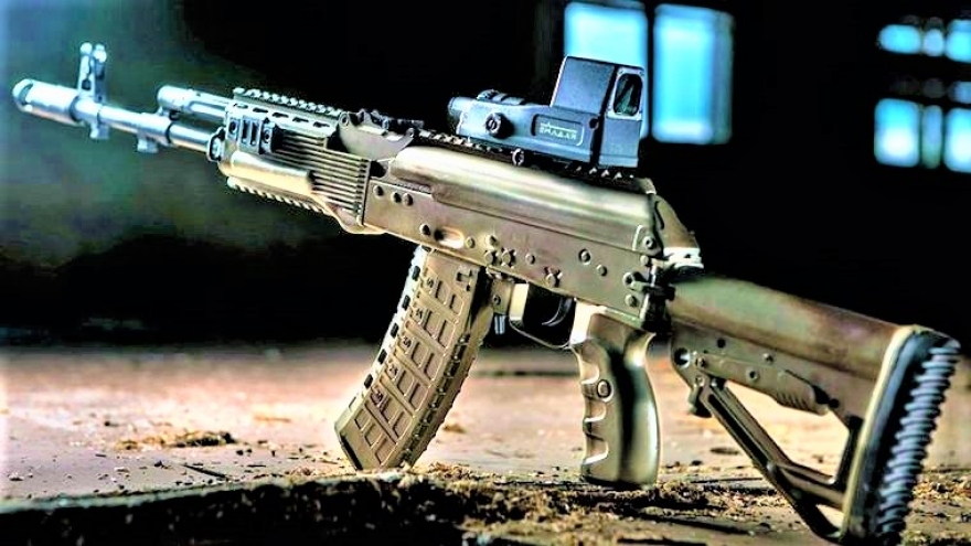 Tiểu liên AK-19 - Kỳ phùng địch thủ của HK416 và FN SCAR?