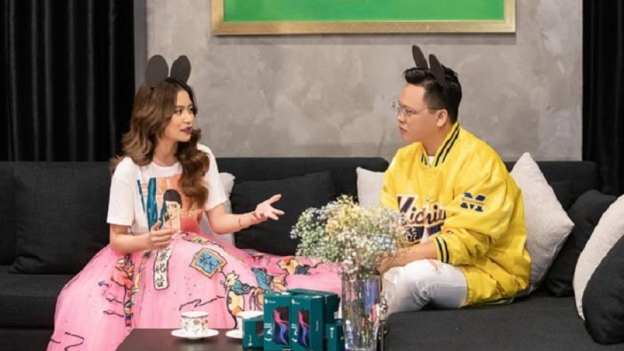 Showbiz Việt thay đổi thế nào trong dịch Covid-19?