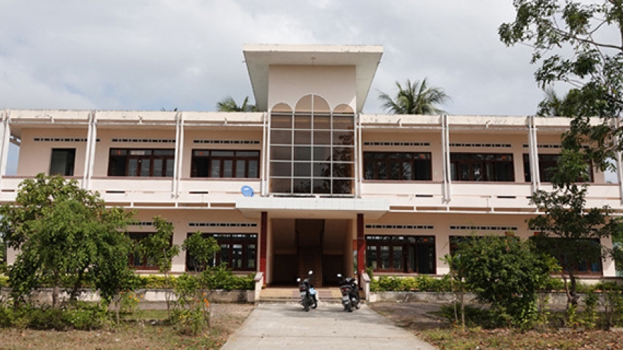 Thanh niên 2 lần lọt chốt kiểm tra y tế từ Campuchia về để tang cha