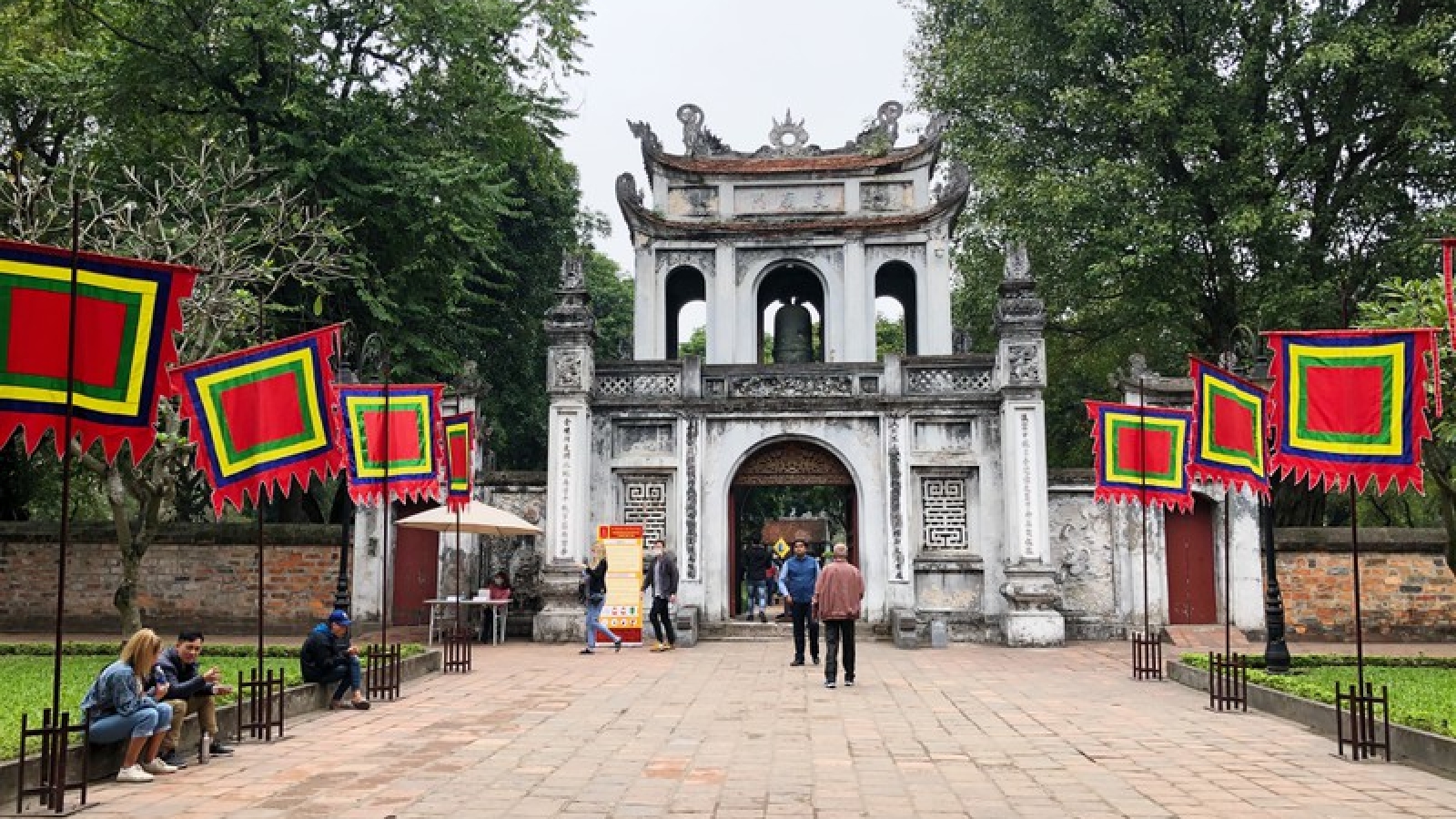 Văn Miếu - Quốc Tử Giám mở cửa, đảm bảo điều kiện an toàn đón khách