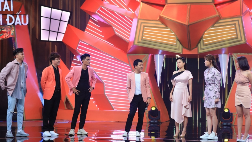 Trường Giang kể chuyện đi ăn “cà thẻ” không được vì Nhã Phương giữ hết