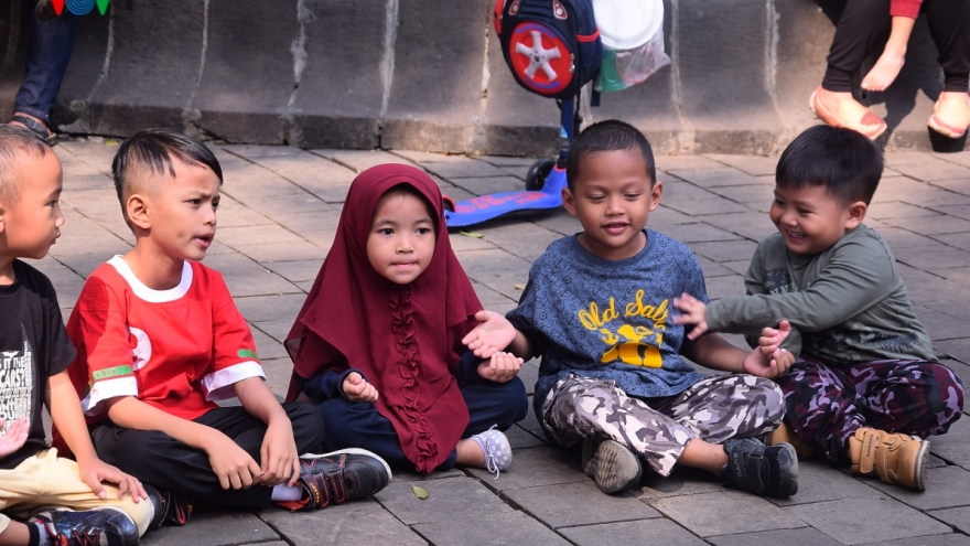Hàng nghìn trẻ em ở Indonesia mắc Covid-19