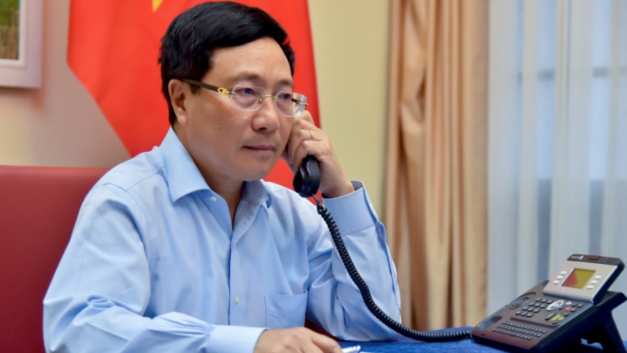 Phó Thủ tướng Phạm Bình Minh điện đàm với Bộ trường Ngoại giao Kuwait
