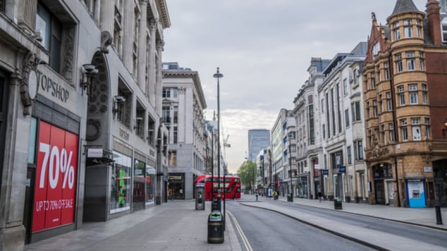 Kinh tế Anh sụt giảm kỷ lục, quy mô thu nhỏ bằng cách đây 18 năm