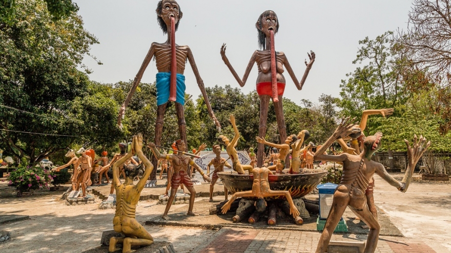 Bảo tàng tóc, giếng hóa đá và các điểm đến kỳ lạ trên thế giới